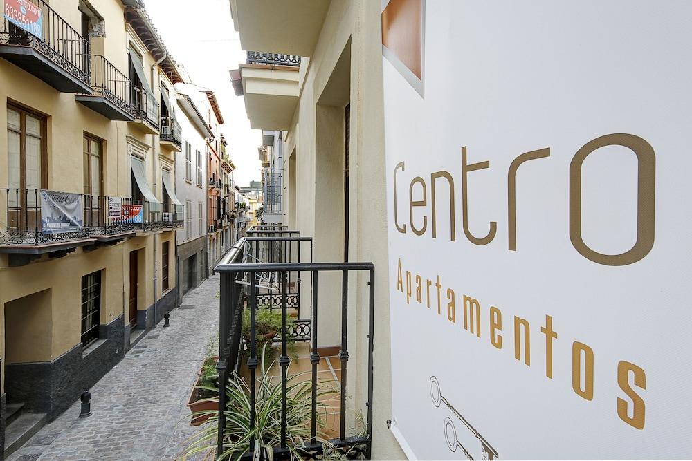 Apartamentos Turisticos Centro Grenade Extérieur photo